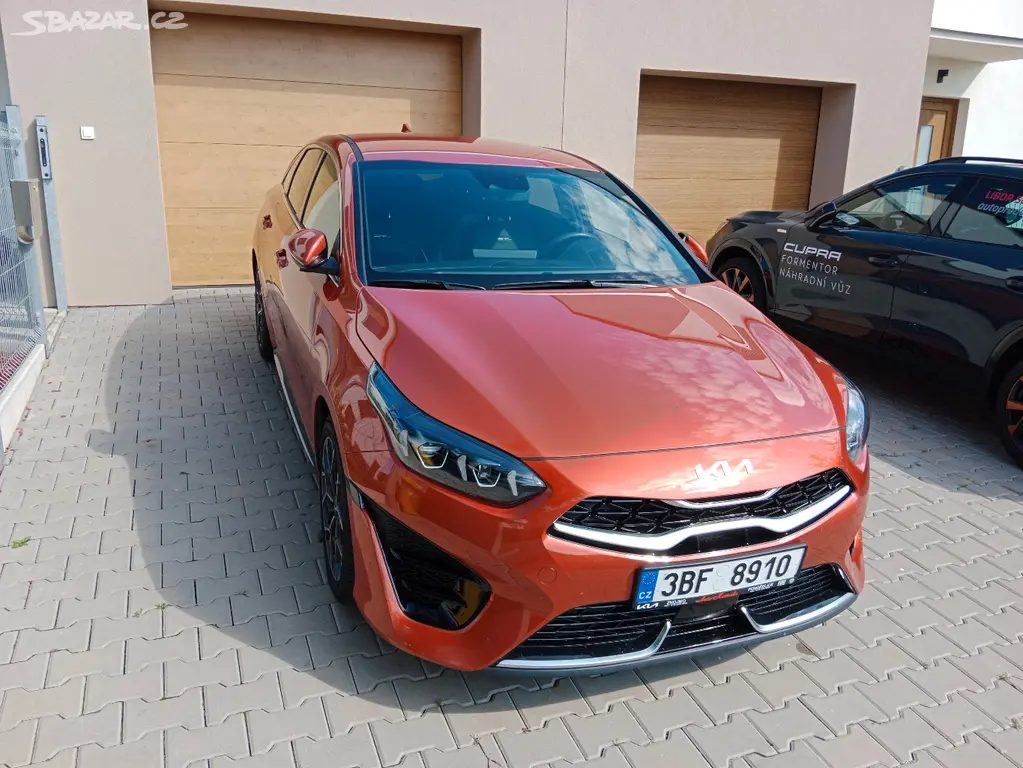 Kia ProCeed, GTline 1.5 118kW r.v. 2024-po servisu
